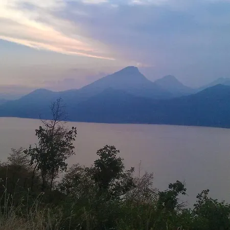 Villa Prada Beauty Through Pastures And Garda Castelletto Di Brenzone